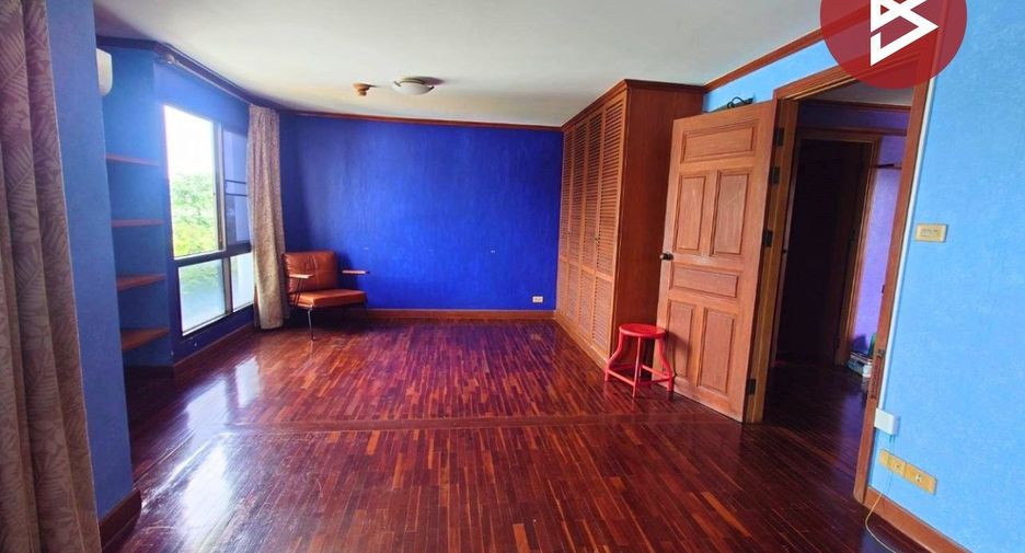 For sale 1 bed condo in Huai Khwang, Bangkok