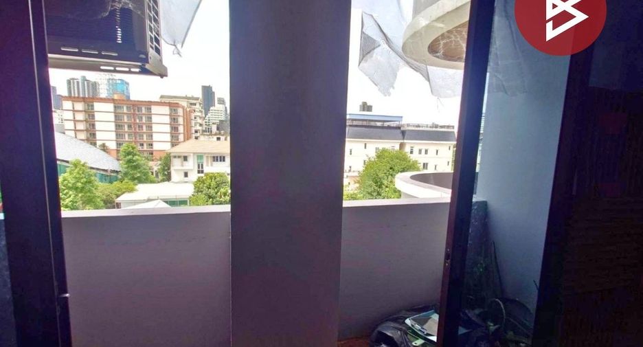 For sale 1 bed condo in Huai Khwang, Bangkok