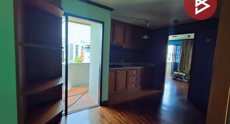 For sale 1 bed condo in Huai Khwang, Bangkok