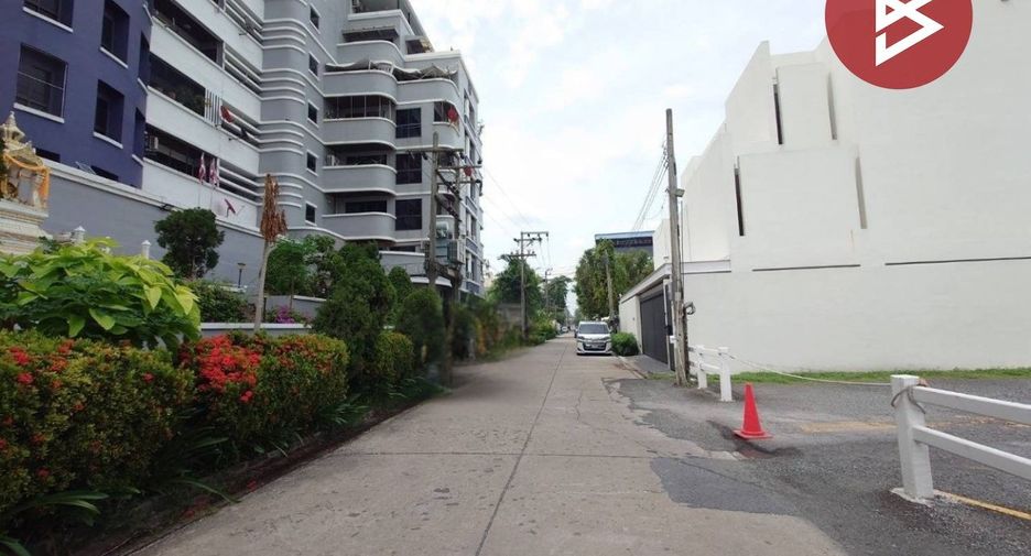 For sale 1 bed condo in Huai Khwang, Bangkok