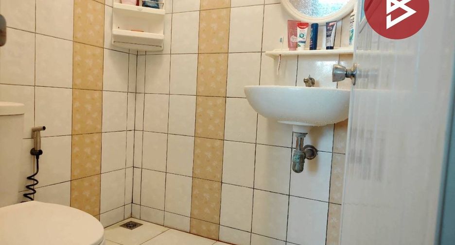 For sale 5 bedrooms house in Phanom Sarakham, Chachoengsao