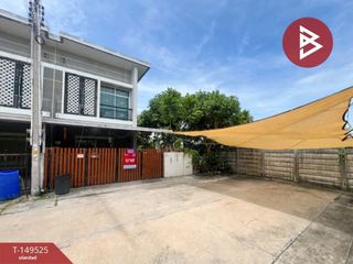 For sale 3 bedrooms townhouse in Phan Thong, Chonburi
