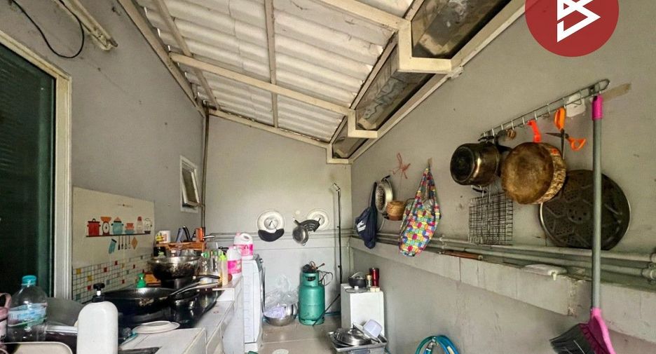 For sale 3 bedrooms townhouse in Phan Thong, Chonburi