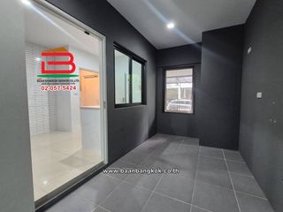 For rent and for sale 4 bedrooms house in Mueang Nonthaburi, Nonthaburi