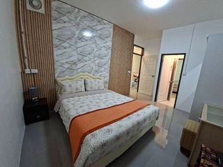 Haus zur Miete mit 3 Zimmer in Bang Lamung, Chonburi