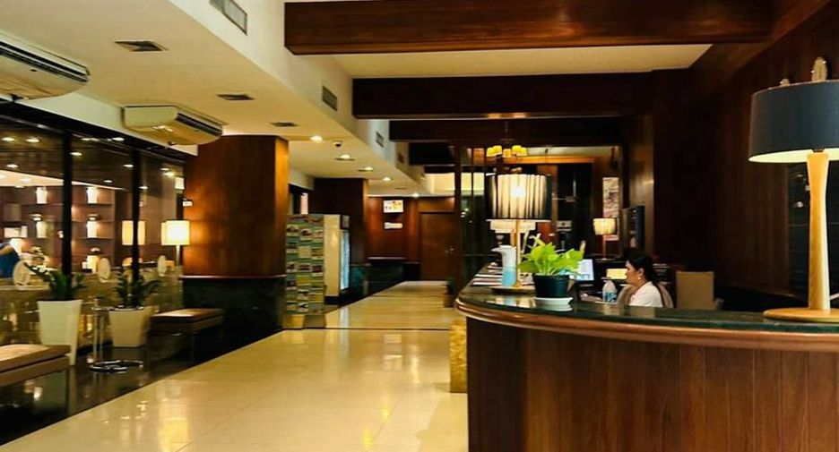 For sale 1 bed condo in Si Racha, Chonburi