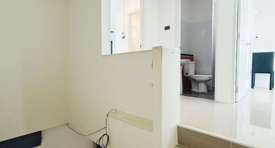 Casa en venta de 4 habitaciones en Phra Samut Chedi, Samut Prakan