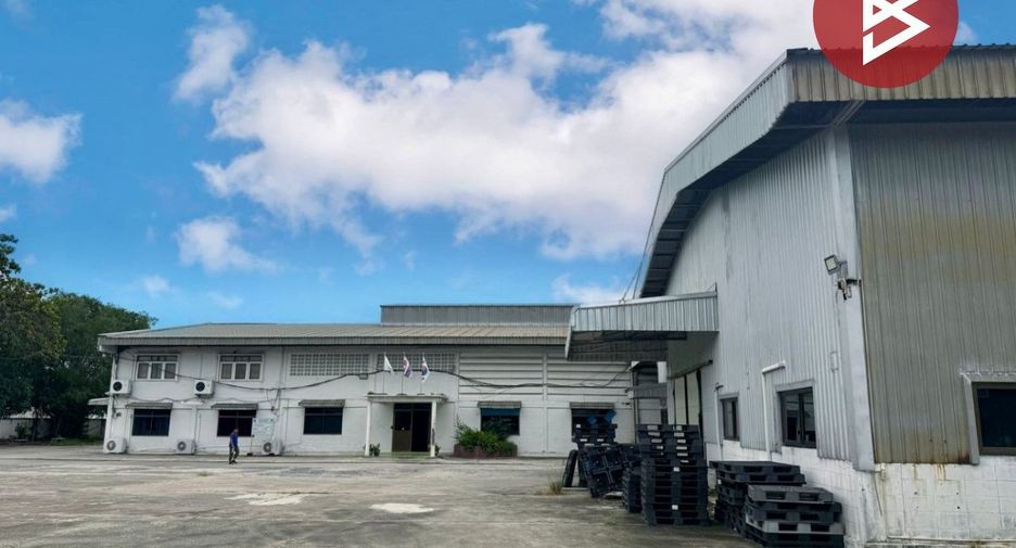 For sale warehouse in Ban Bueng, Chonburi
