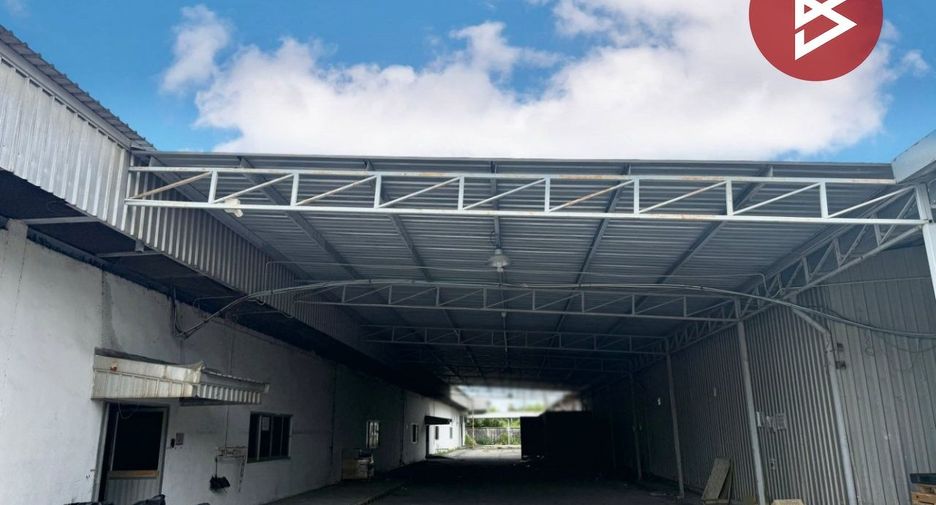 For sale warehouse in Ban Bueng, Chonburi