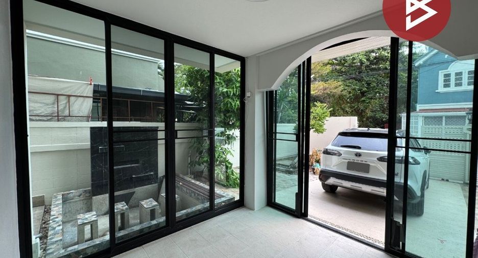 Casa en venta de 3 habitaciones en Lat Krabang, Bangkok