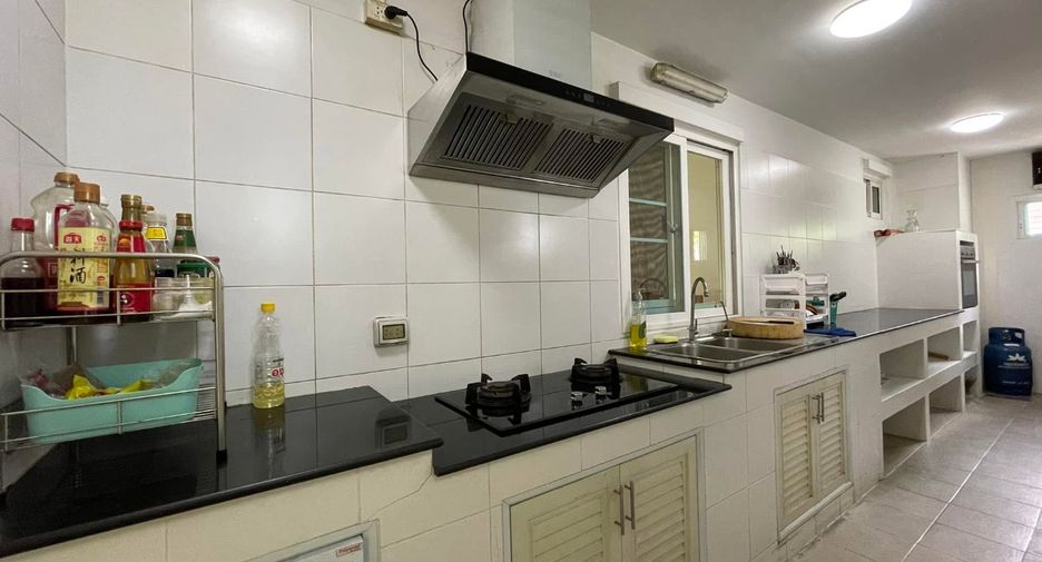 出售 4 卧室 独立屋 在 Saraphi, Chiang Mai