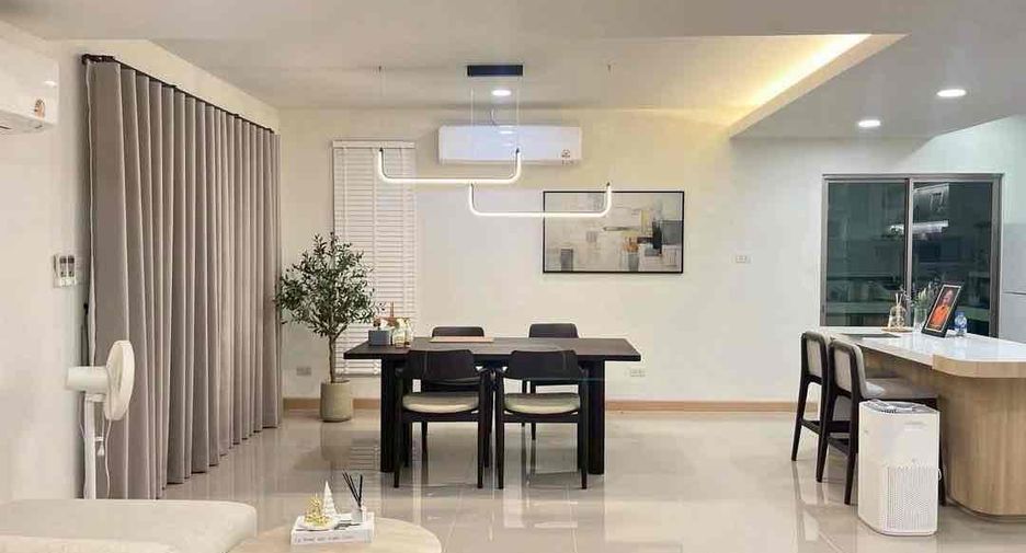For rent 3 bedrooms house in Bang Lamung, Chonburi
