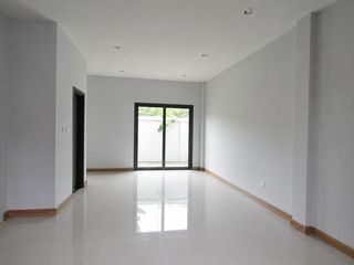 For sale 2 bedrooms townhouse in Mueang Rayong, Rayong