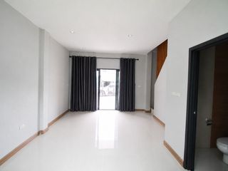 For sale 2 bedrooms townhouse in Mueang Rayong, Rayong