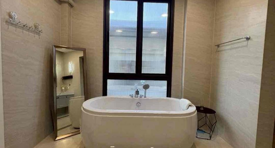 Villa zur Miete und zum Kauf mit 7 Zimmer in Bang Lamung, Chonburi