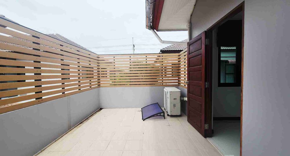 Haus zum Kauf mit 3 Zimmer in Khlong Sam Wa, Bangkok
