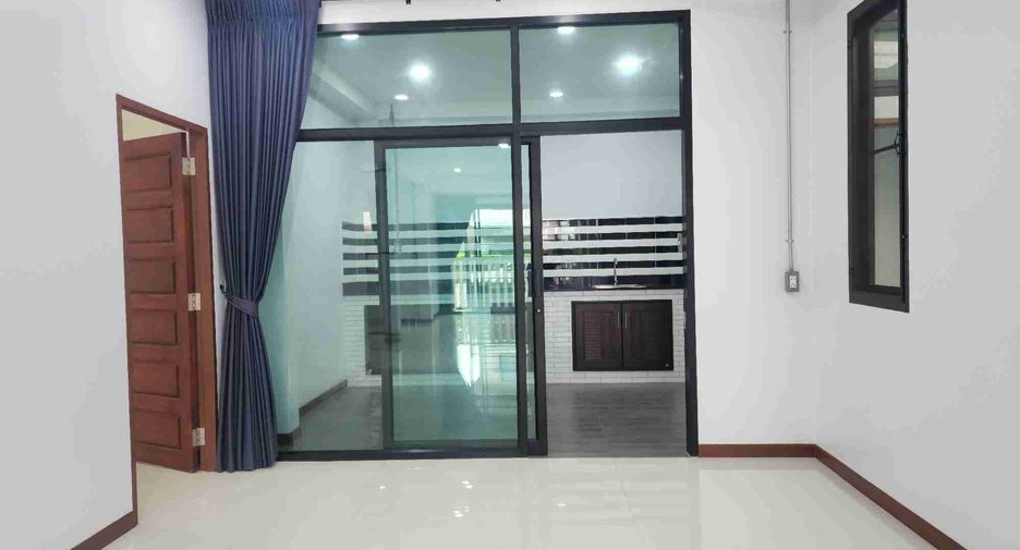 Haus zum Kauf mit 3 Zimmer in Khlong Sam Wa, Bangkok
