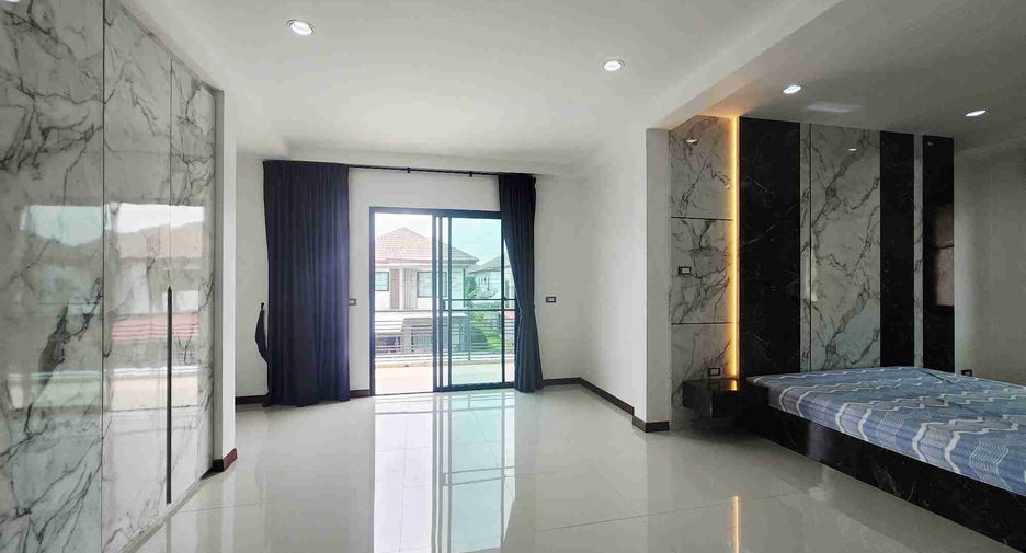 Haus zum Kauf mit 3 Zimmer in Khlong Sam Wa, Bangkok