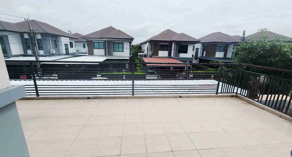 Haus zum Kauf mit 3 Zimmer in Khlong Sam Wa, Bangkok