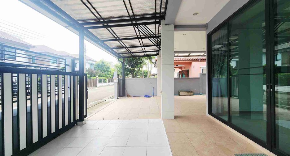 Haus zum Kauf mit 3 Zimmer in Khlong Sam Wa, Bangkok