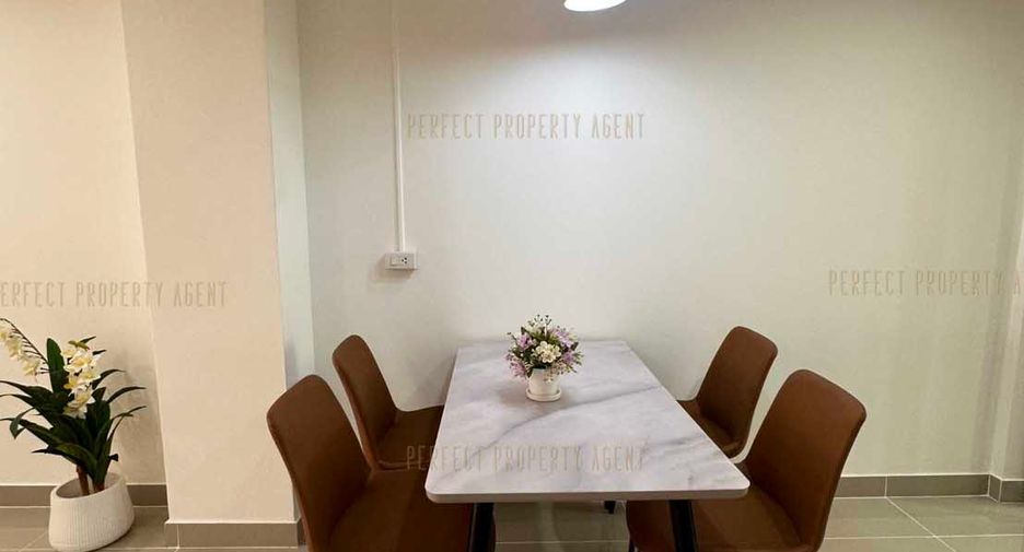 For sale 2 bedrooms townhouse in Lat Krabang, Bangkok