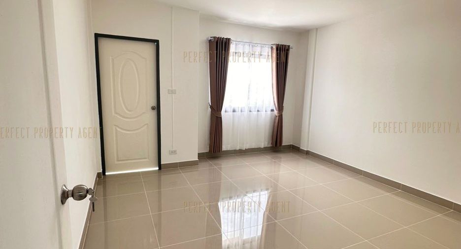 For sale 2 bedrooms townhouse in Lat Krabang, Bangkok