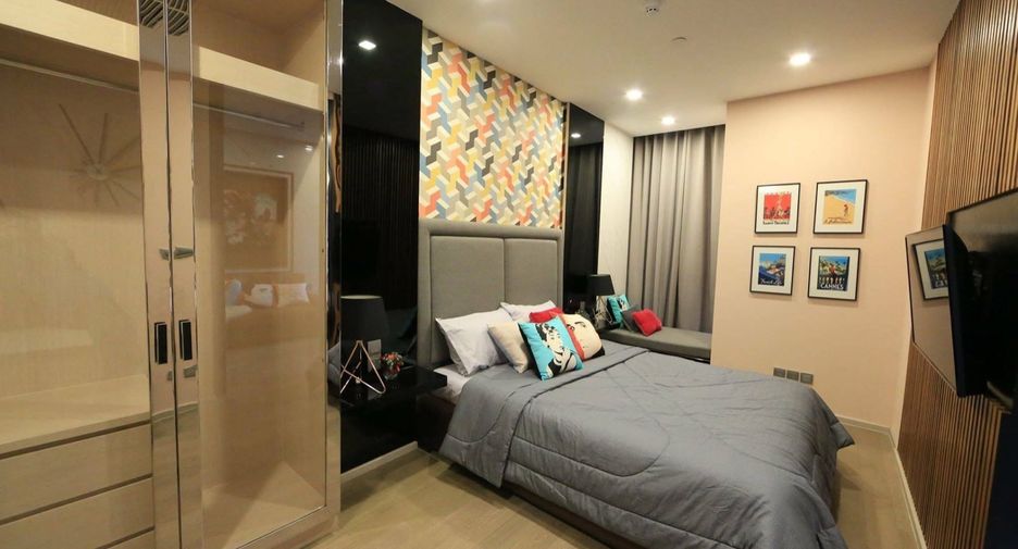 For rent 3 bedrooms condo in Khlong Toei, Bangkok