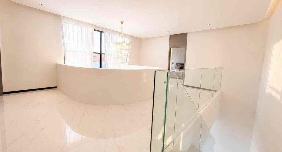Villa zur Miete mit 4 Zimmer in Bang Lamung, Chonburi