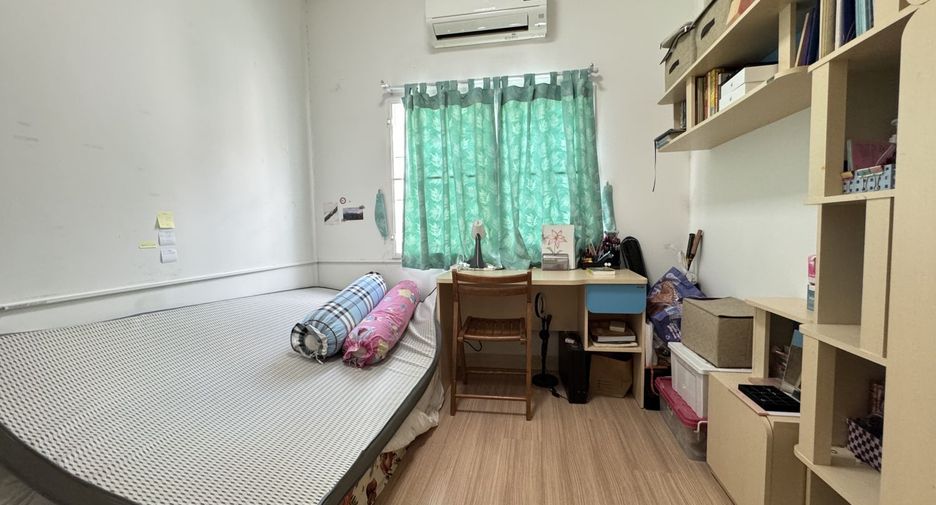 Casa adosada en venta de 3 habitaciones en Sai Mai, Bangkok