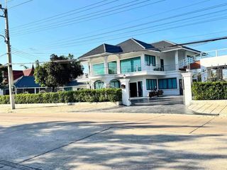 Villa zur Miete mit 6 Zimmer in Bang Lamung, Chonburi