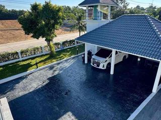 Villa zur Miete mit 6 Zimmer in Bang Lamung, Chonburi
