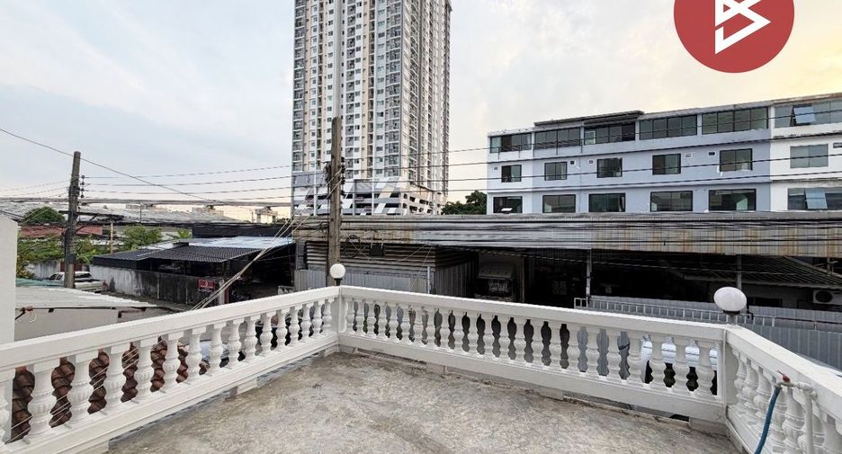 For sale 4 bedrooms townhouse in Pak Kret, Nonthaburi
