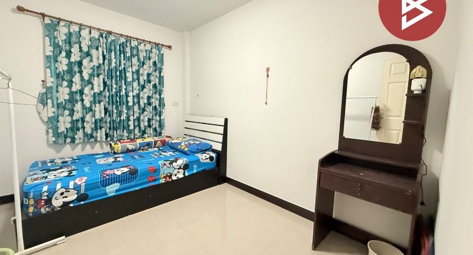 For sale 3 bedrooms townhouse in Phan Thong, Chonburi