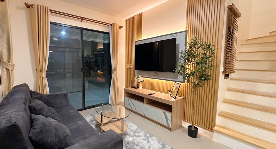 For rent 3 ベッドルーム townhouse in Mueang Chiang Mai, Chiang Mai