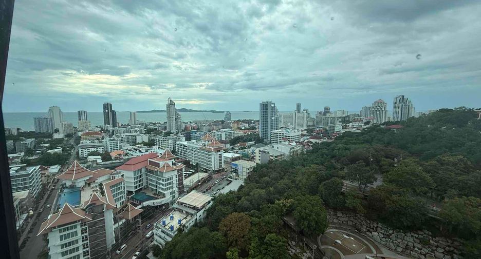 For rent 2 bedrooms condo in Bang Lamung, Chonburi