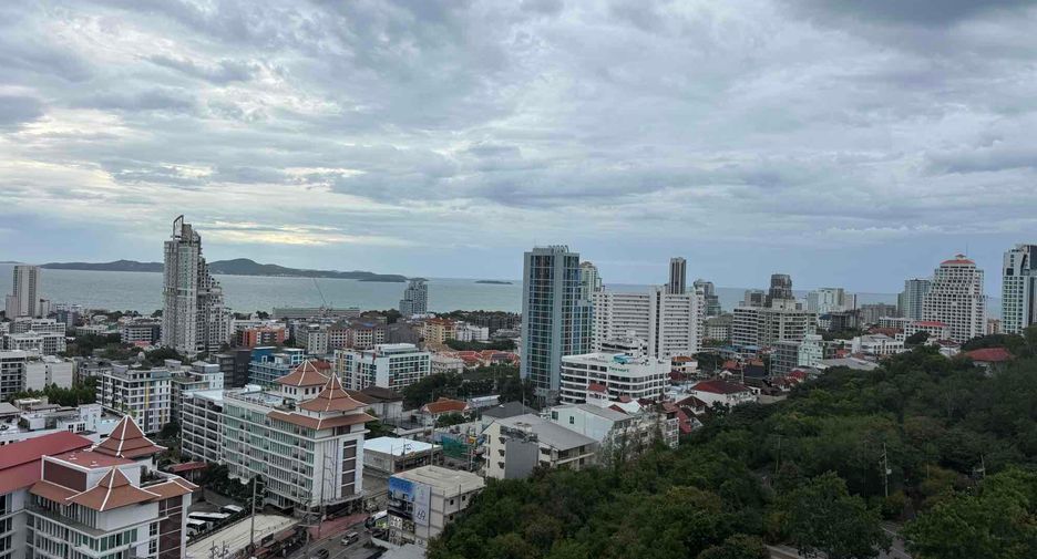 For rent 2 bedrooms condo in Bang Lamung, Chonburi