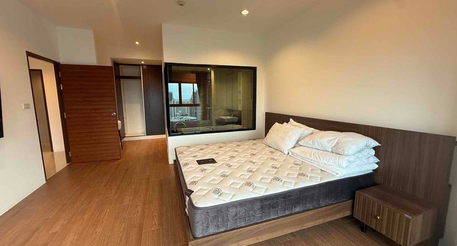 For rent 2 bedrooms condo in Bang Lamung, Chonburi