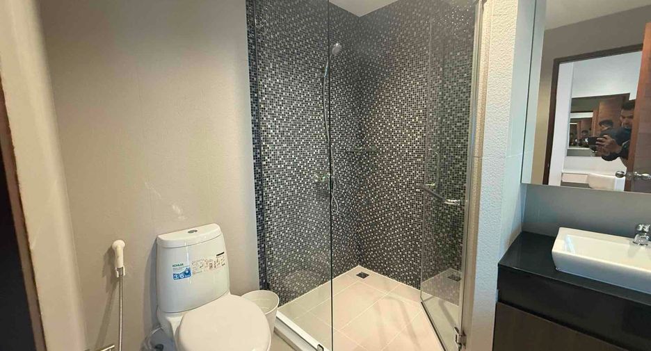 For rent 2 bedrooms condo in Bang Lamung, Chonburi