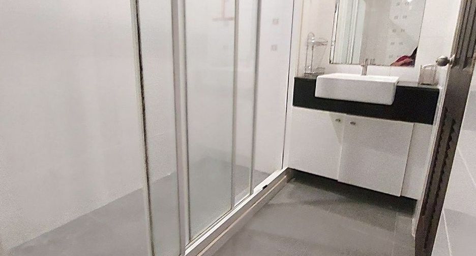 For sale 1 bed condo in Bang Na, Bangkok