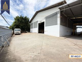 For sale warehouse in Phra Khanong, Bangkok