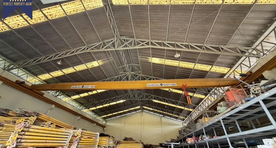 For sale warehouse in Phra Khanong, Bangkok