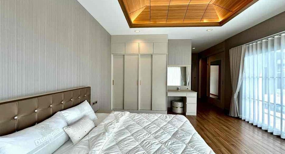 For sale 3 bedrooms house in Huay Yai, Pattaya