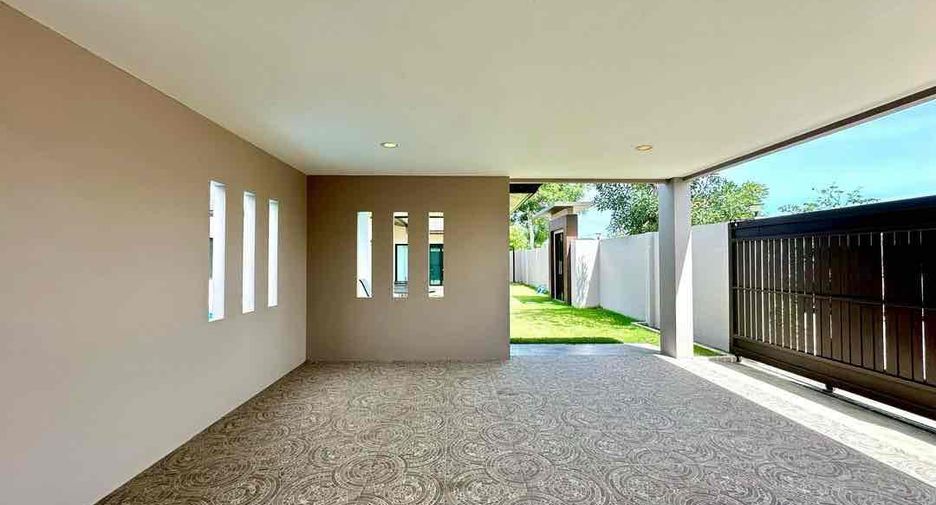For sale 3 bedrooms house in Huay Yai, Pattaya