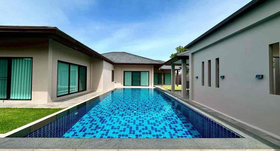For sale 3 bedrooms house in Huay Yai, Pattaya