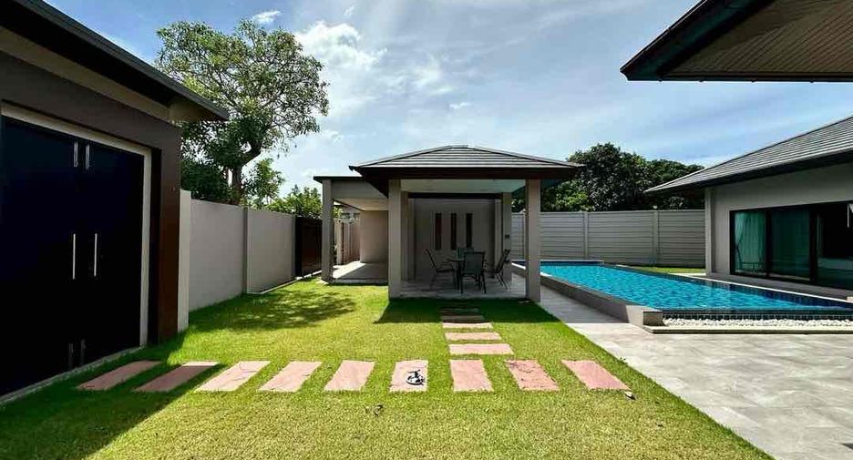 For sale 3 bedrooms house in Huay Yai, Pattaya