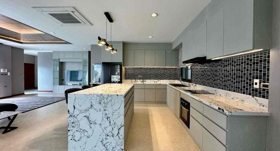 For sale 3 bedrooms house in Huay Yai, Pattaya
