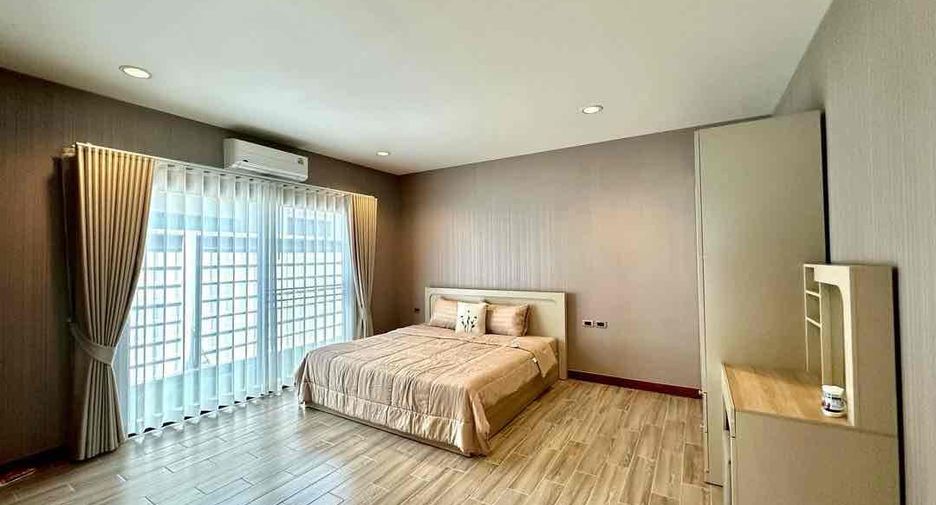 For sale 3 bedrooms house in Huay Yai, Pattaya