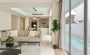 À louer 4 chambres villa à Saphan Sung, Bangkok