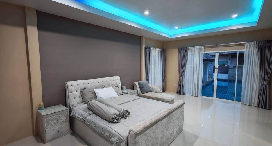 À louer et à vendre 3 chambres villa à Bang Lamung, Chonburi