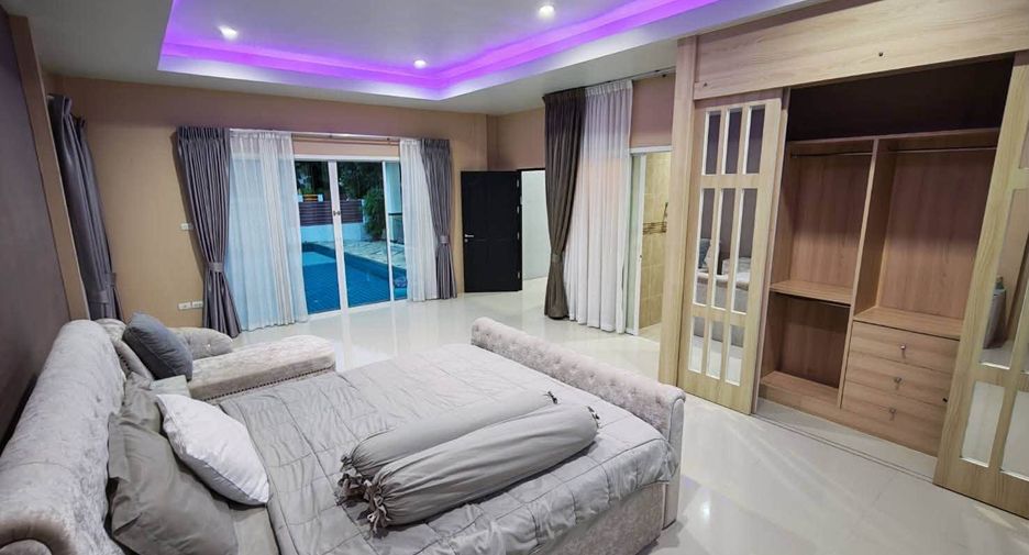 À louer et à vendre 3 chambres villa à Bang Lamung, Chonburi